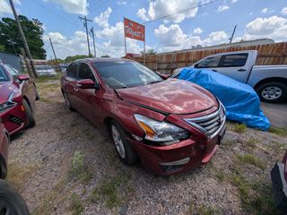 2015 Nissan Altima 2.5 SL - Exterior Front Right Corner Image